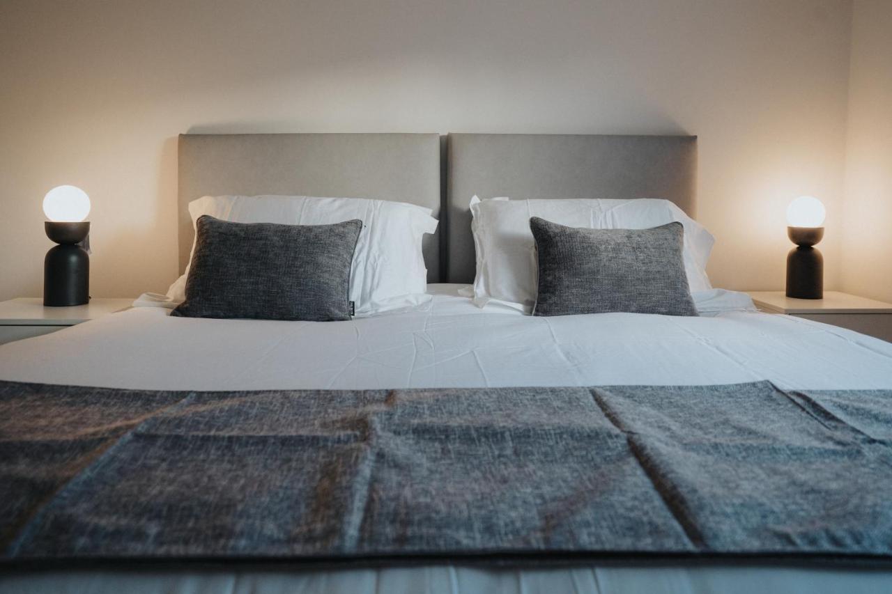 Lovely Modern 2 Bed City Centre Apartment With Free Parking - Double Or Twin Beds Available Wolverhampton Kültér fotó